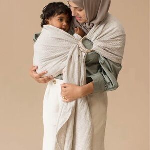 Wildbird Ring Sling Stratus RG, Cream/Greige Dotted Carrier